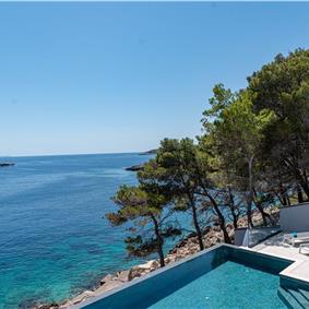 6 bedroom villa with infinity pool and sea views, Korcula Island, sleeps 12